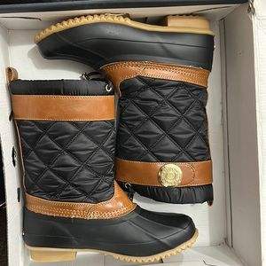 Tommy Hilfiger boots